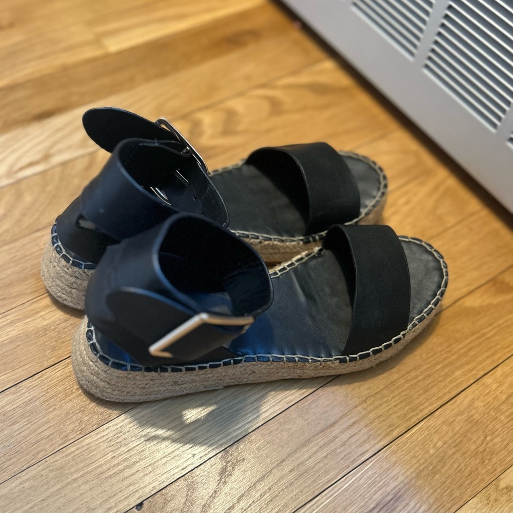 ZARA wedge buckle platform sandals - Picture 3 of 4